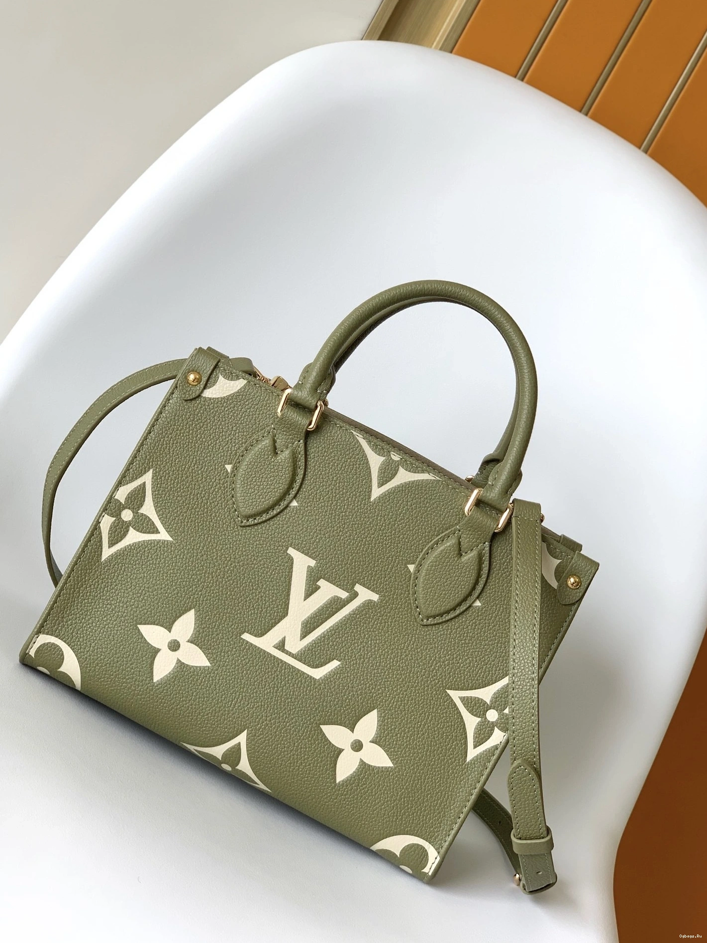 PM ONTHEGO VUITTON LOUIS 0514